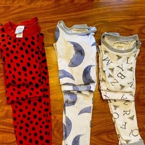 Lot of 3 organic cotton girls pajamas